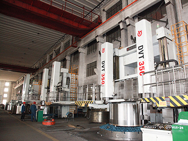 數控雙柱立式車床（四臺分別是Φ5m、Φ5m、Φ3.5m、Φ2.5m）